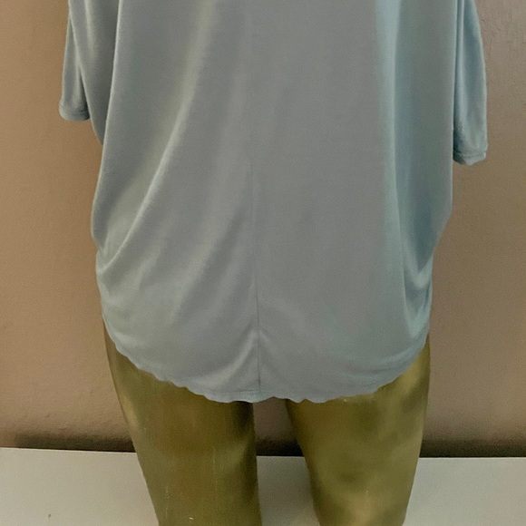 JOYLAB Mint Cutout Shoulders Workout Athleisure Top NWOT Size Large - Picture 11 of 11